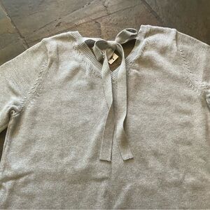 6-2026   Talbots Light Gray V-Neck Tie-Front Sweater PS